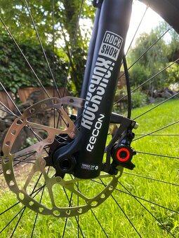 EXKLUZÍVNE Prémiový MTB bicykel s váhou len 8,1 kg - 8