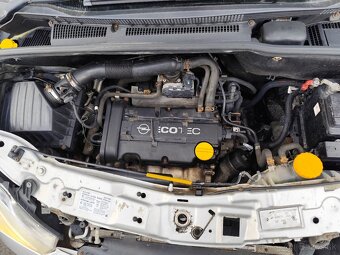 Opel Meriva 1.4i - 8