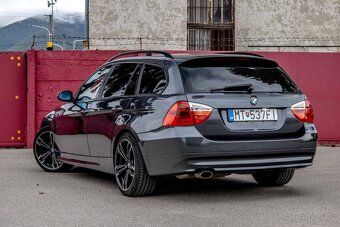 BMW Rad 3 Touring 320 i 150k A/T - 8