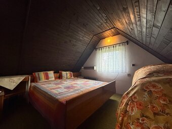 PREDAJ - STAVEBNÝ POZEMOK S CHATKOU - ČARADICE - 8