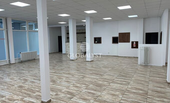 Upravené priestory v OC na Furči, s výmerou : 170 m2 - 8