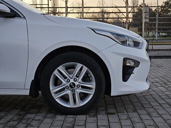 Kia ceed SW 1,6CRDI 2019 - 8