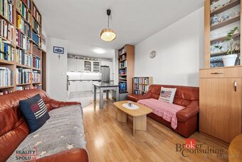 Svetlý 4-izbový byt s lodžiou a krásnym výhľadom – ideálne b - 8