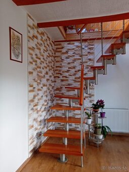 Top ponuka: Kompletne zrekonštruovaný dom v obci Slatvina - 8