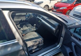 VW Passat Variant 2020 2.0 TDi 110kW, DSG, šedý, odpočet DPH - 8