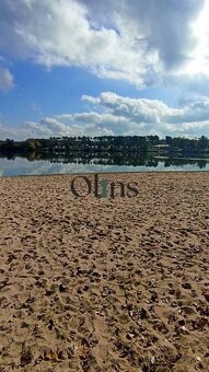 NA PREDAJ STAVEBNÝ POZEMOK V POHRANIČNEJ LOKALITE ČESKA A RA - 8