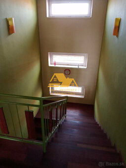 Predám rodinný dom s veľkým pozemkom v obci Dolný Ohaj - 8