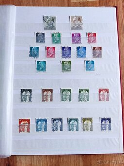 Album so známkami - 8