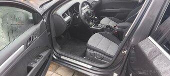 Škoda Superb 2.0 TDI CR 2010 webasto - 8