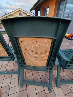 Predám 4 ks záhradné polohovatelne stoličky.... - 8