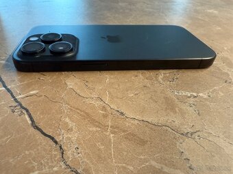 iPhone 15 pro 128GB Black Titanium - 8