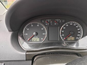 Volkswagen Polo 1.6 Sportline - 8
