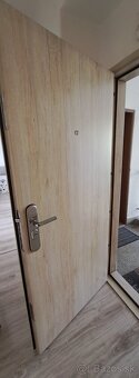 Dvojizbová tehla s lodžiou v centre mesta - 8