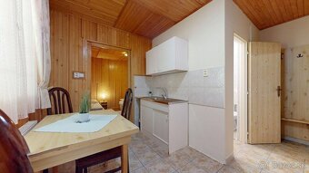 Rekreačná chata pri Hrade Červený Kameň – ideálne miesto pre - 8