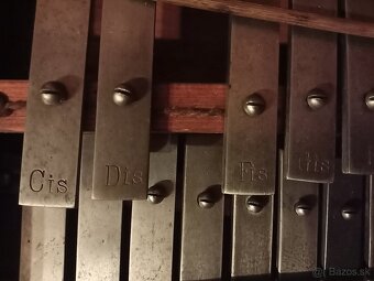 Starožitný xylofón - 8