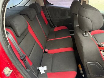 Peugeot 207 1.4 i - 8