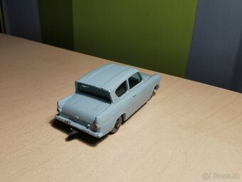 Matchbox lesney  Ford Anglia - 8