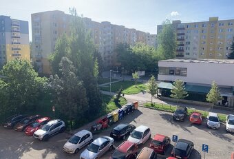 Predám 2 izbový byt s balkónom / 61 m2 / - Žilina - Vlčince - 8