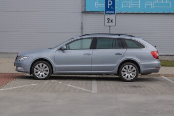 Škoda Superb Combi 1.6 TDI CR DPF Elegance - 8