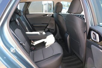 Kia Ceed SW 1.5 T-GDi Gold A/T + Navi - 8