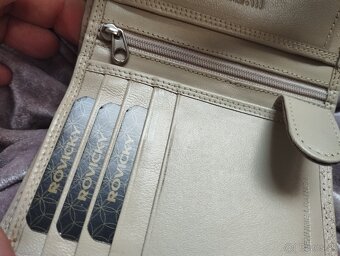 Dámska. Béžová peňaženka - 8