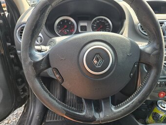 Renault Clio 1.5 dCi...pokazené - 8