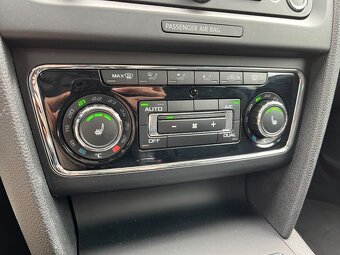 Škoda Superb Combi 2.0 TDi DSG 125 KW - 8