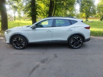 Cupra Formentor 2.0 TSI VZ 228 kW 4x4, panorama, ťažné - 8