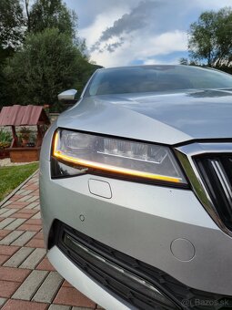 2021 ŠKODA SUPERB COMBI 2,0 TDI/DSG7/110KW MATRIX FULL LED - 8