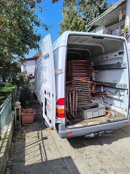 Nákladná doprava vyklápačom s hydraulickou rukou a dodávkou - 8