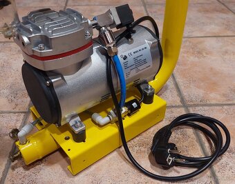 Airbrush kompresor s tlakovou nádobou 1 L - 8