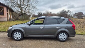 🇰🇷🇸🇰 Kia Ceed combi ,  1.6 benzín , manuál,  SR auto - 8