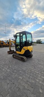Minikoparka Yanmar SV 18 - 8