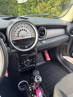 Mini Cooper 1.6 - 8