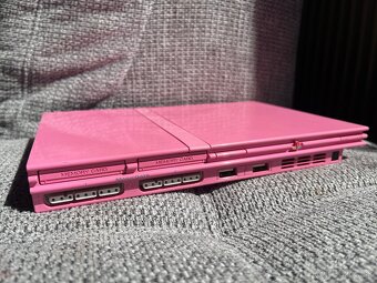 Playstation 2 Pink Limited Edition - 8