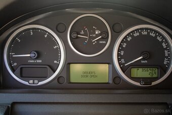 Land Rover Discovery 2.7 TDV6 HSE A/T - 8