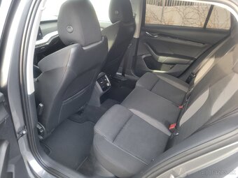Predám Škoda Octavia combi Ambition plus 2,0 TDI 85kw DSG - 8