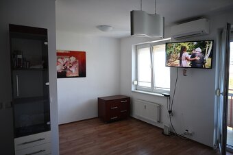 DOBRE SITUOVANÝ 1,5 IZB. BYT S PIVNIČNOU KOBKOU, BALTSKÁ UL. - 8