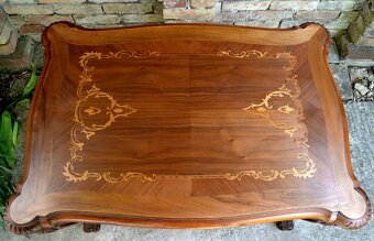 Vyrezávaný stôl z orechového dreva - 8