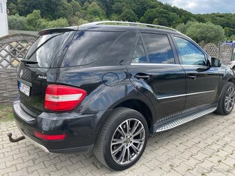 Mercedes benz ML - 8