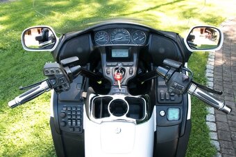 GL1800 - 8