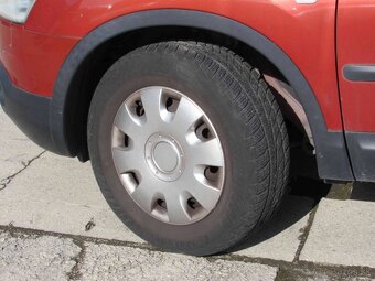 Nissan Qashqai 2.0 dCi Acenta 4x2 - splátka 105,-€ - 8