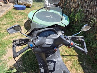 Skúter Italjet 125 - 8