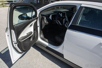 Chevrolet VOLT Plug-in hybrid 111 kW - 8