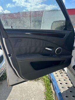Rozpredam bmw e60 530xd - 8