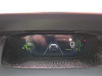 Peugeot 2008 GT LINE - 8