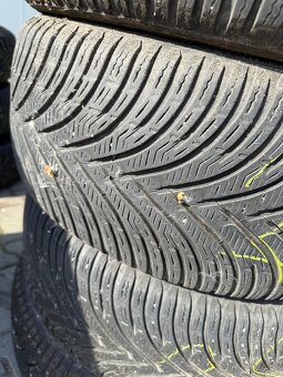 24. Zimne pneu 225/45 R17 94V rv 2019 - 8
