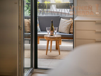 VYMEŇ SUSEDA - Výnimočný, 4 izb. byt s terasou, vysokými st - 8