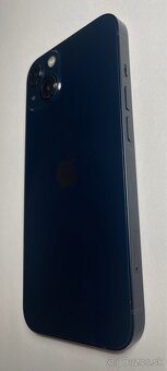 iPhone 13, batéria 85% - 8