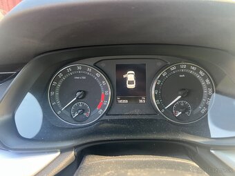 Škoda octavia IV 2.0tdi 85kw - 8